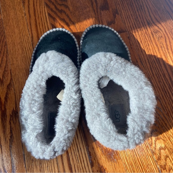 Ugg Australia Womens Aira Black Suede Slide Mules - Picture 2 of 4